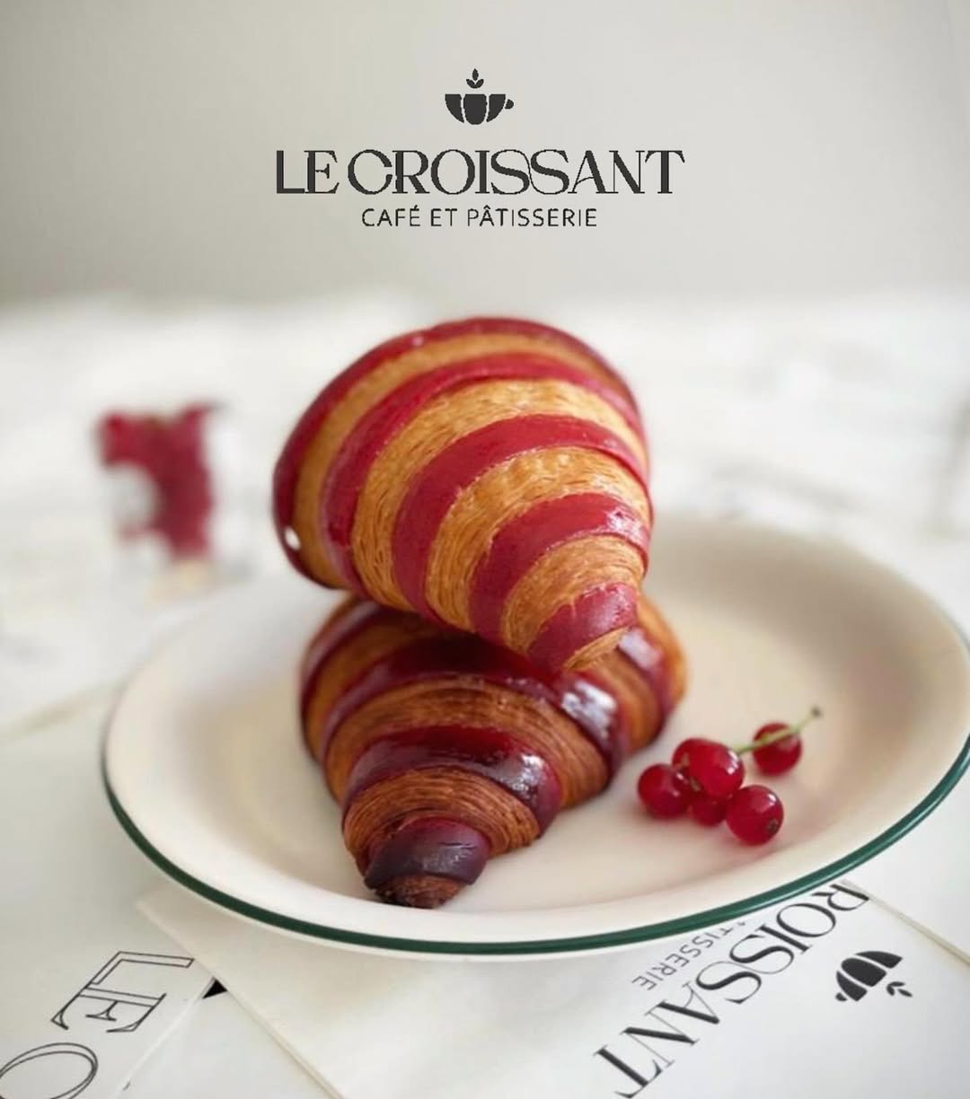 LE CROISSANT